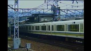 京都駅に到着する 221系　8両普通普通