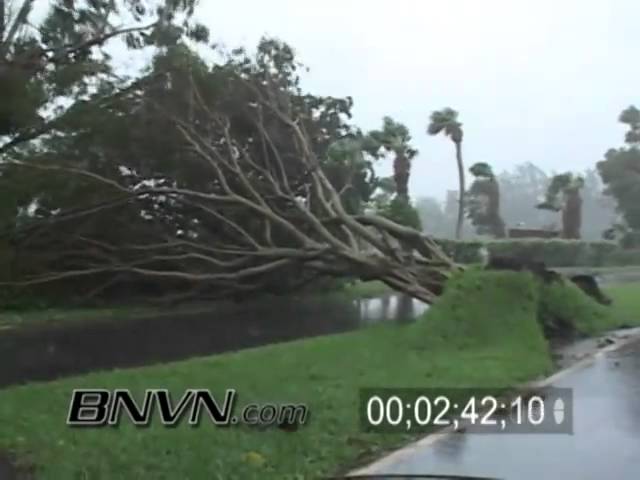 Hurricane Frances Video, Fort Pierce, FL and Hutchinson Island, FL Part 7.
