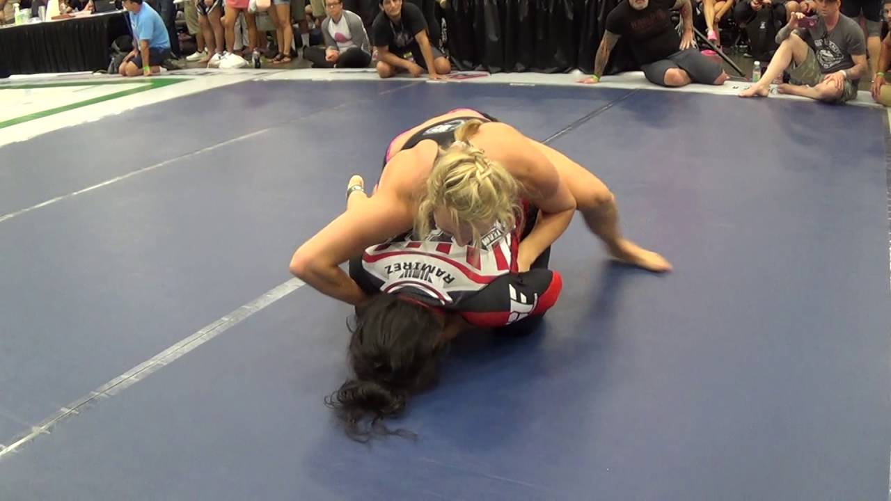 F2W EUROPA 2016 - Andrea Lee (Karate Mafia) vs. Maribel Ramirez (Tooke)