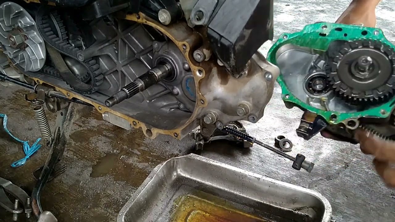 Ganti seal roda belakang Honda beat esp digital