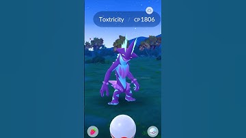 😳 Catching *NEW* TOXTRICITY (Low Key Form) in Pokemon GO.