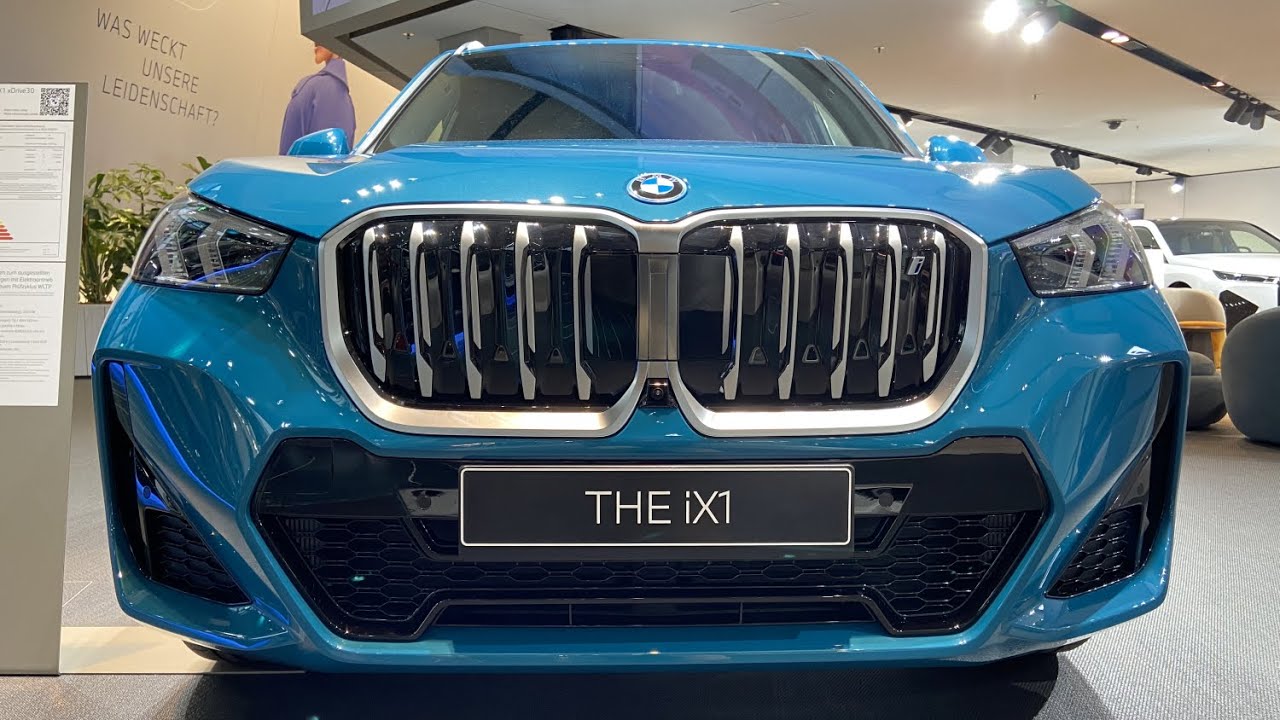 2023 BMW iX1 xDrive30 U11 in Blue Bay Lagoon - YouTube