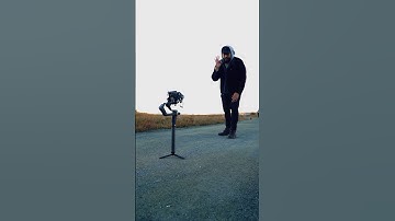 Try out this built-in AI tracking camera gimbal and you don