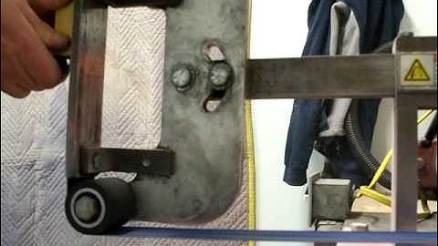 Daniel Fairly Knives - Shaping handles! G10, Carbon Fiber and Antique Micarta