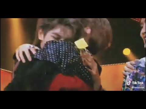 Taeyong Jaehyun hugging Moment I cant get over | 서로 껴안는 태용 재현