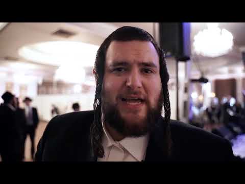 Shmueli Ungar: Behind the Mic.