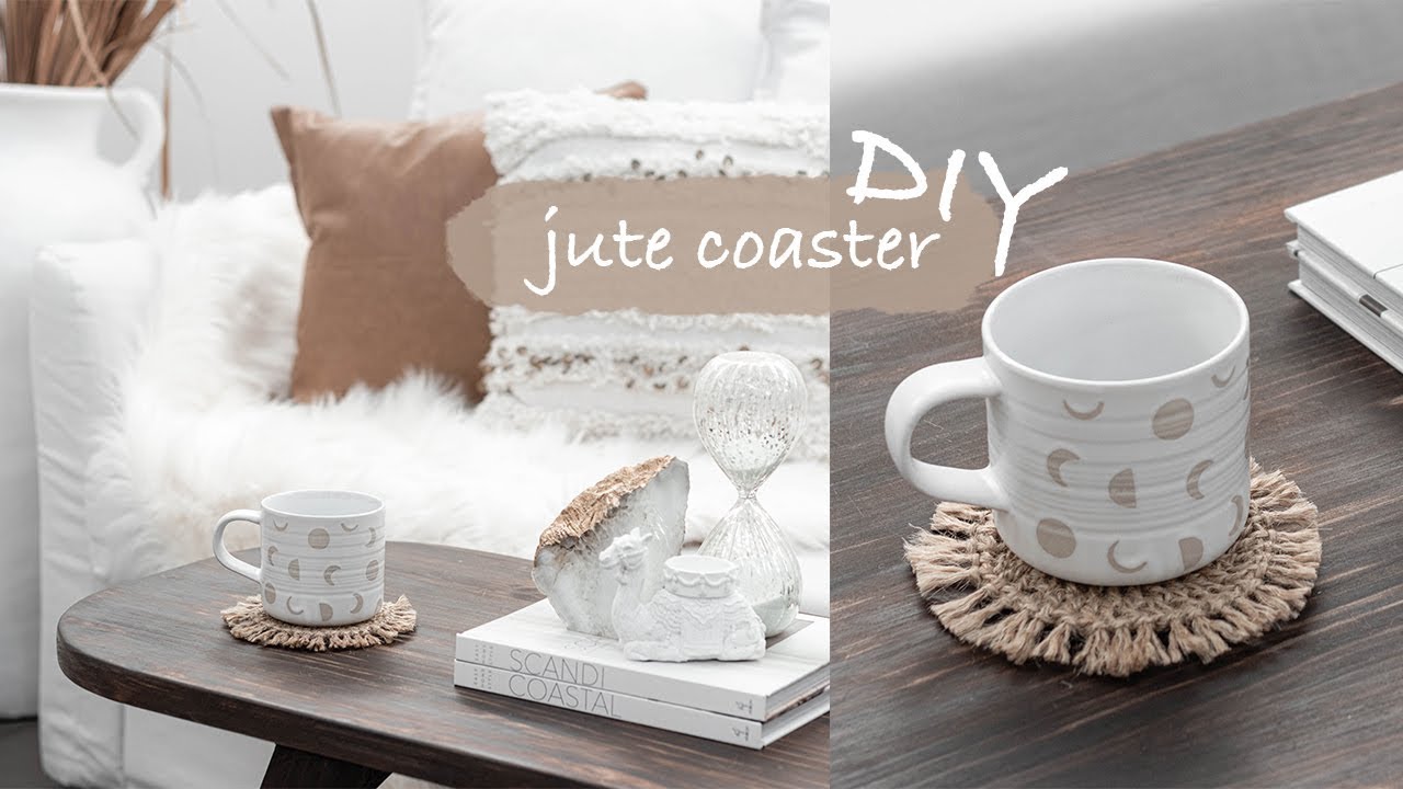 Подставка под кружку из джутовой бечёвки, связанная крючком своими руками.