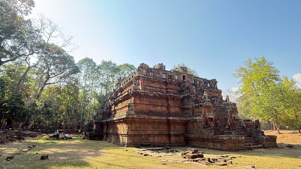 ប្រាសាទភិមានអាកាស - Cambodia Travel Documentary 🇰🇭