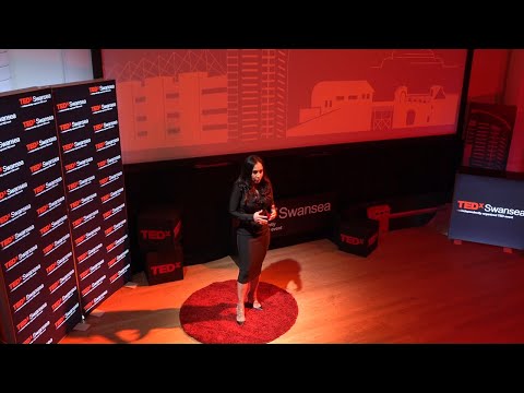 How sexy confidence redefines leadership | Sandra Gonzalez | TEDxSwansea Women