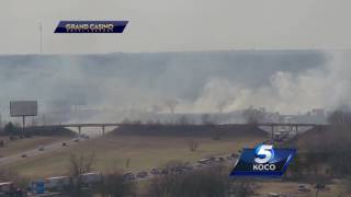 WATCH: Large grass fire burns in Pottawatomie County
