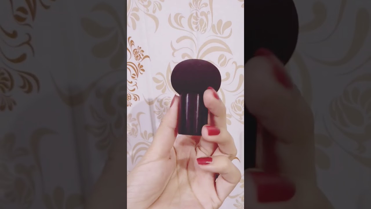 PinkFlash make-up sponge.. 