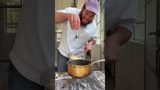 פיתה אנטריקוט פרימיום עם סלט אבוקדו וצ'יפס קריספי