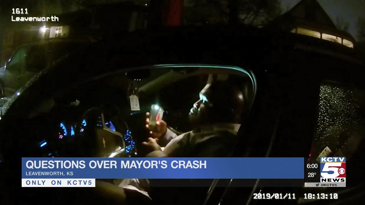 Some raise questions about Leavenworth mayor's crash YouTube