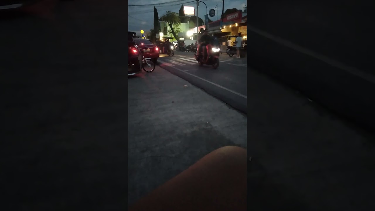 busy market, busy new years eve. 