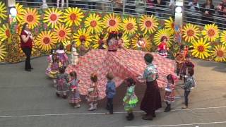 Festa Junina - Colegio Objetivo 2015 - Infantil I - Dança da Saia