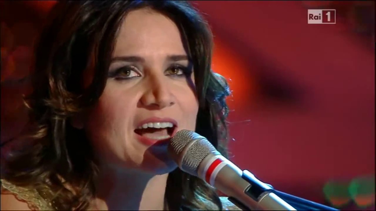 Chiara Civello & Francesca Michielin - Al posto del mondo -  Sanremo 2012