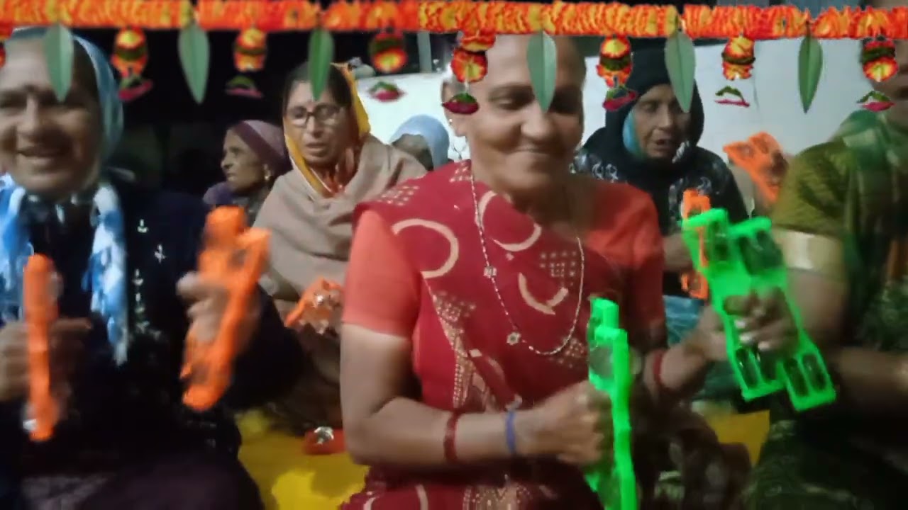 મીરાં બાઈ નુ ભજન છે સાંભળ જો ને અમારી ચેનલ સપોર્ટ કરજો જય શ્રી કૃષ્ણ 