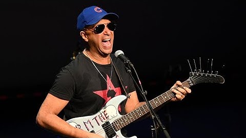Rage Against the Machine’s Tom Morello Tackled by Security at Band’s Toronto Concert