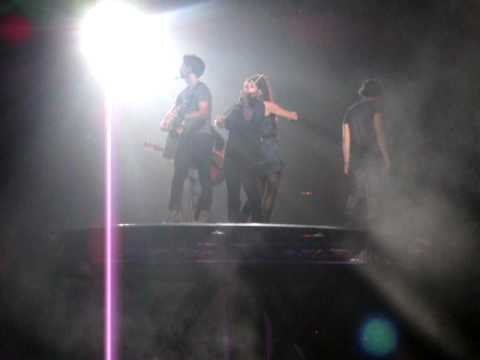 Jonas Brothers in Boston 7.18.09- Gotta Find You