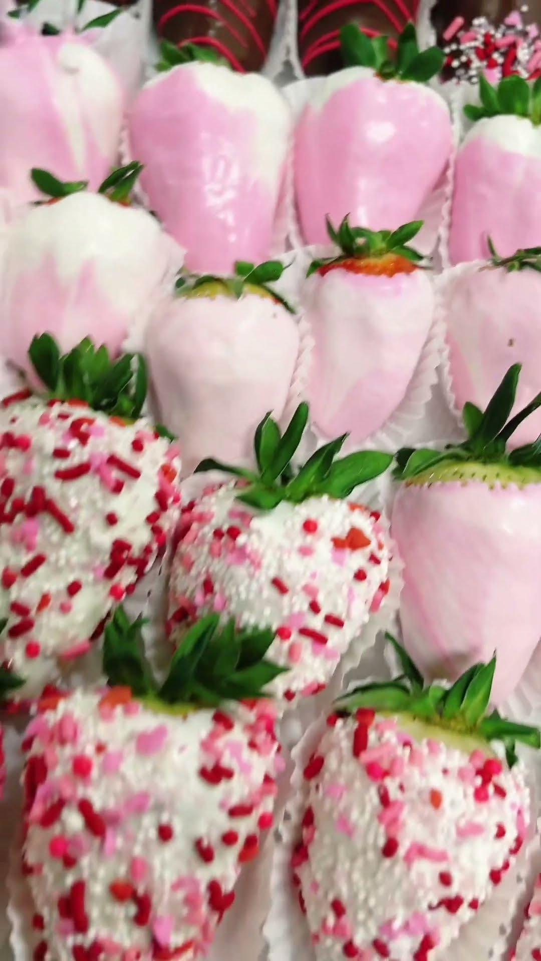 LOVE YOU BERRY MUCH #chocolate #strawberry #sweet  #valentinesday