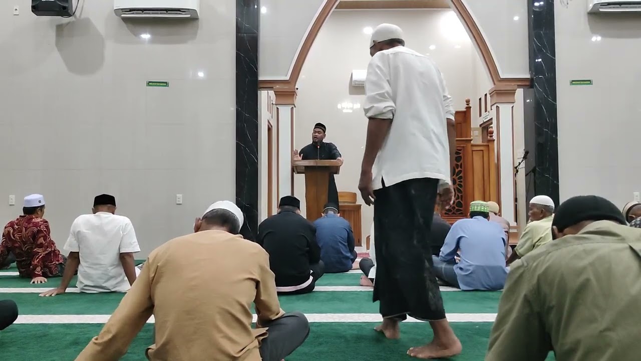 Tarawih Malam Ke 4 | Peluang Menjadi Manusia Berkualitas | Dr. Rizky Dasilva, M.A 