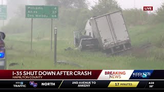 Multi-vehicle crash slows down I-35 in Hamilton County