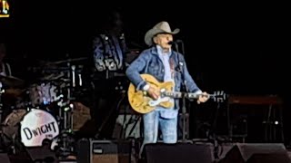 DWIGHT YOAKAM   \