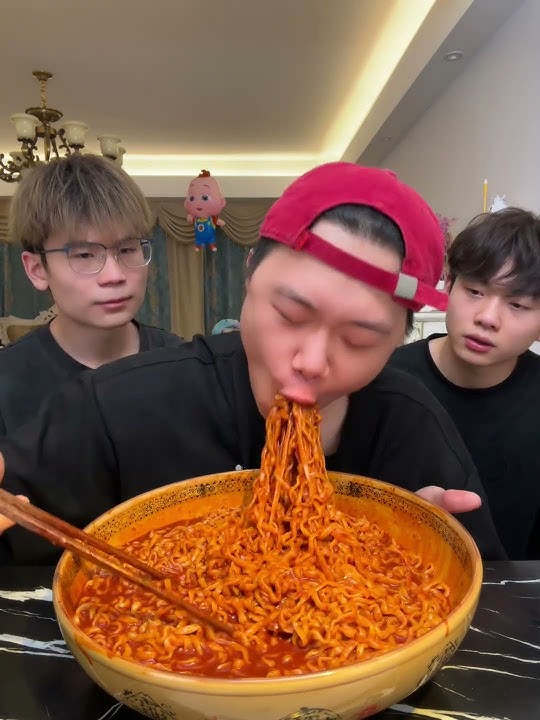 MIE PEDAS TERBAIK | MAKAN ASMR MUKBANG #mukbang #makanan #shorts #makan #asmreating #pedas