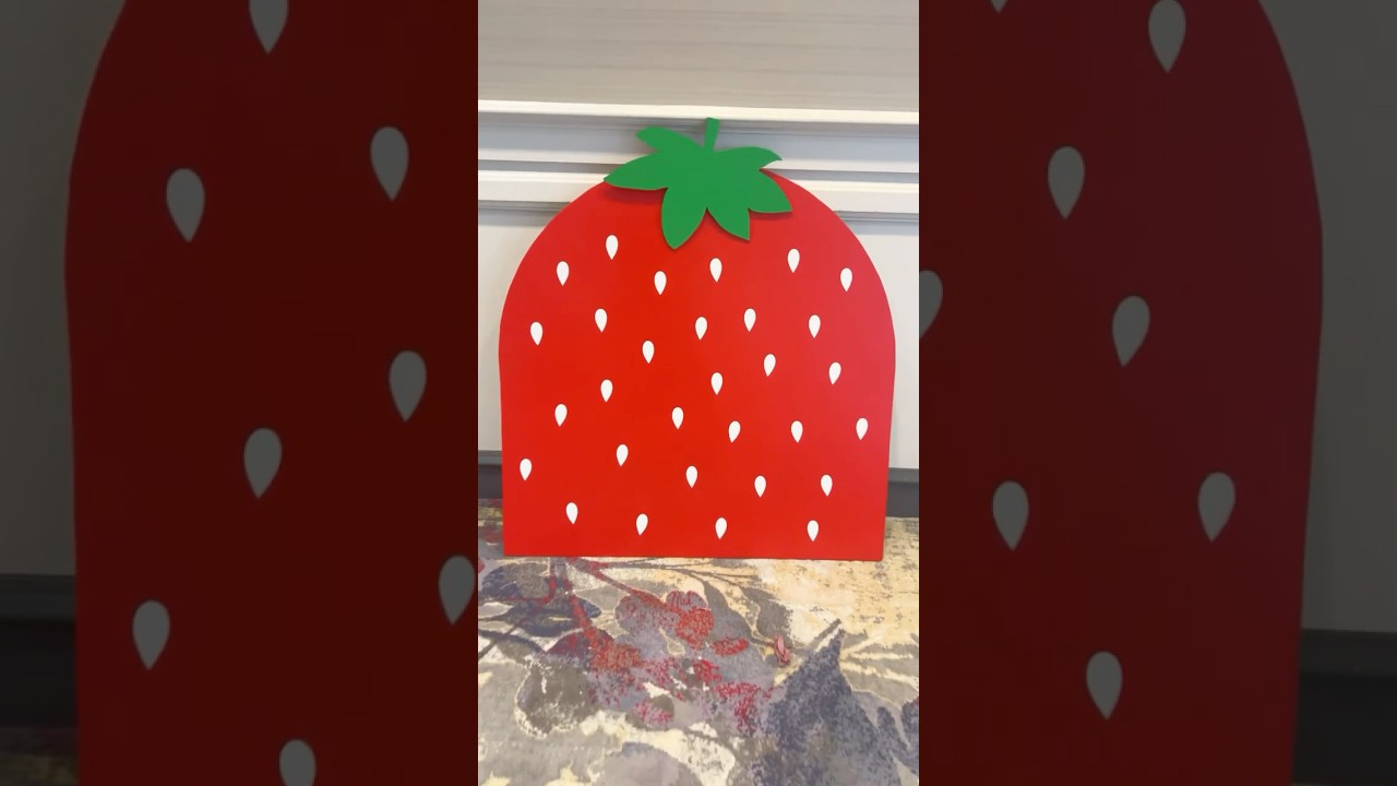 Berry 1st Birthday / Berry Cutout 🍓