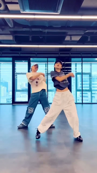 둘 셋 시작‼️We got the bounce〰Wow wow wow wow🔥 #SHALALA_Challenge With #SEULGI #TAEYONG #태용 #SHALALA