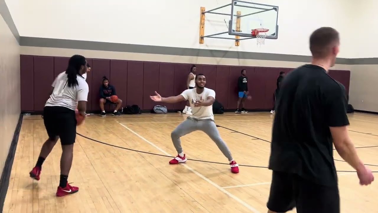 Let me shoot if you want 🔥🔥🔥💪🏀💪💪🔥🔥🔥