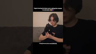 Download Lagu Suga showing his black cat \u0026 calling him SUGAR So adorable 🥺😭💜Yoongi weverse live now(28/12/25) MP3