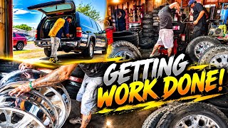 Mounting BRAND NEW 28 Inch Tires 🛞 on My Rims For The Chevy Suburban!!