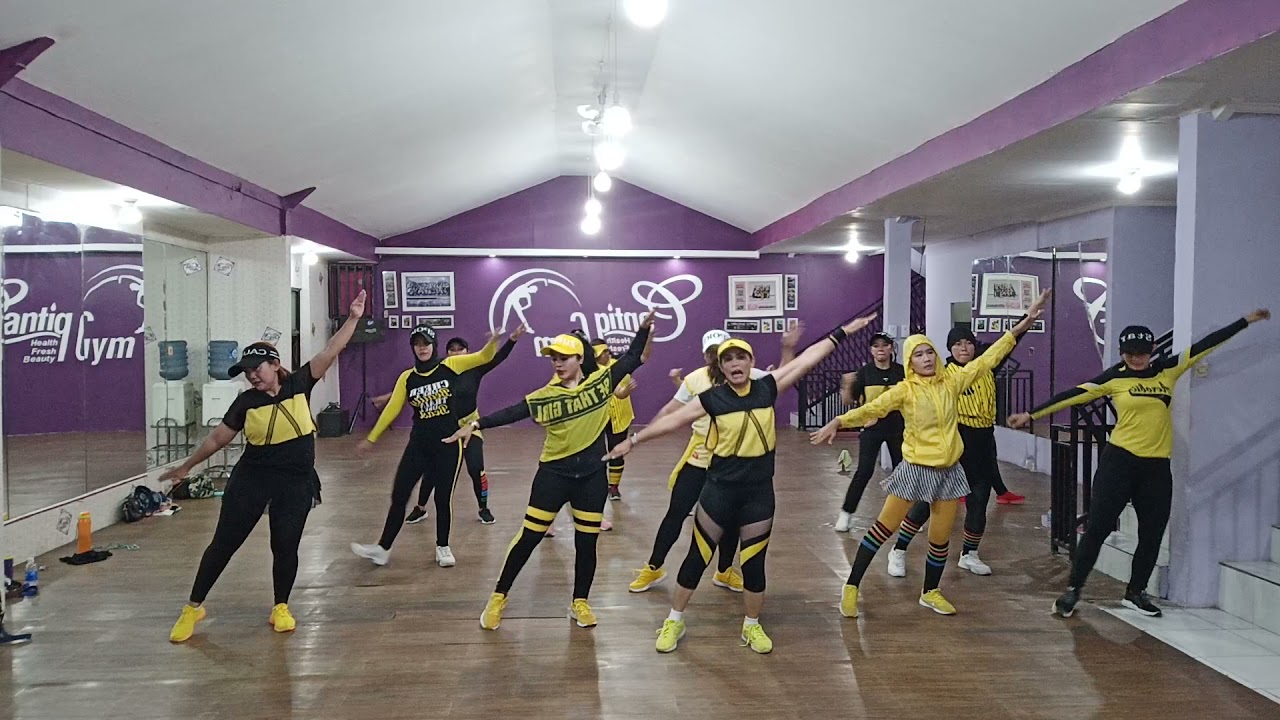 senam aerobic/instruktur @lizzalice08/ cantiqGYM Bandung