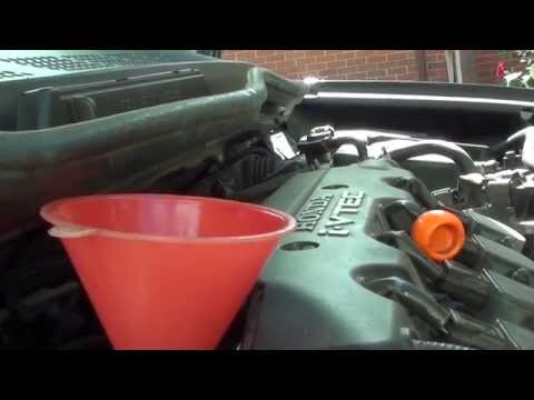 honda-civic:-how-to-change-car-oil-at-home-(2006,-2007-2013)