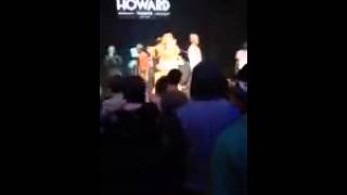 Mic-E lettin Dizzy Wright know he can spit!!