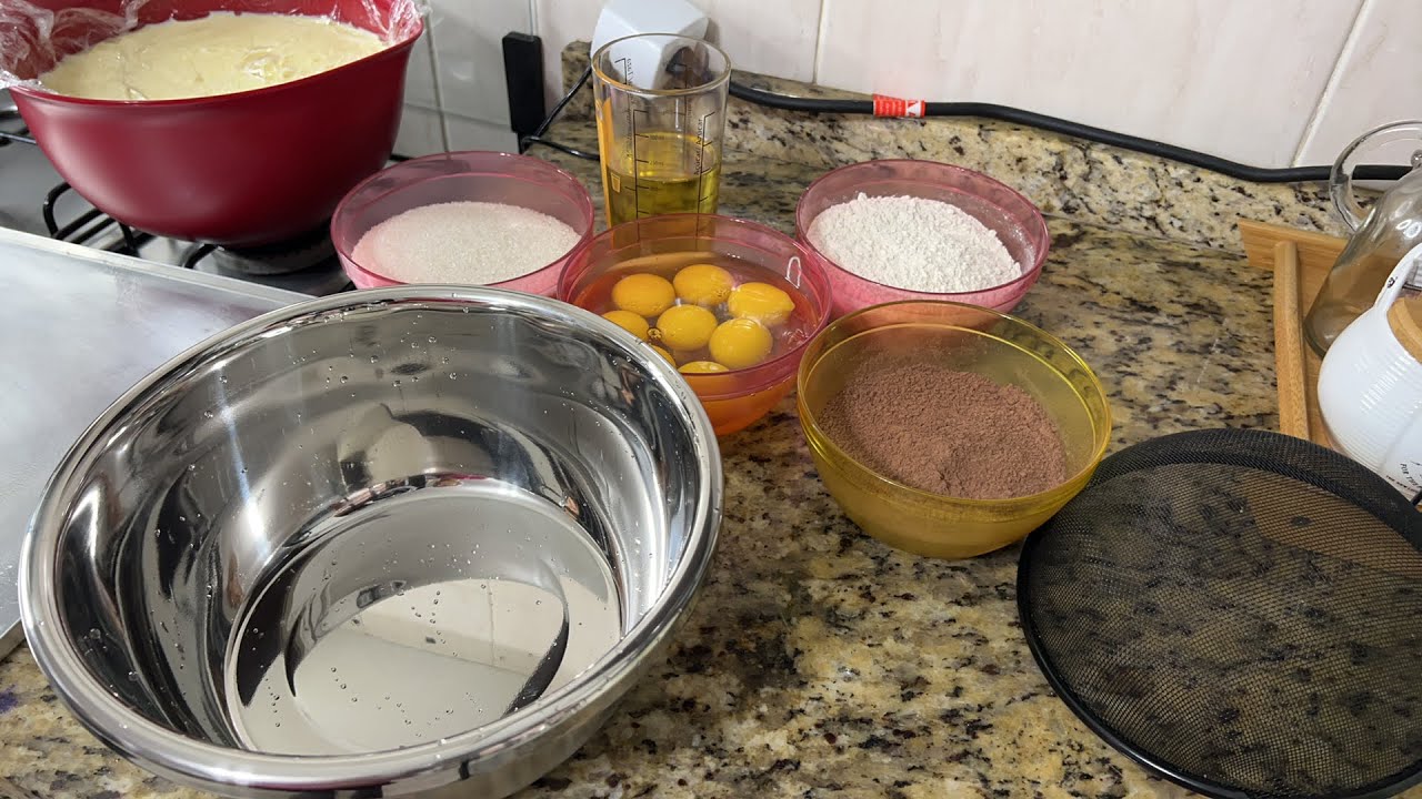 O Brownie Que eu faço pra colocar nos copos da Felicidade sem chocolate Nobre