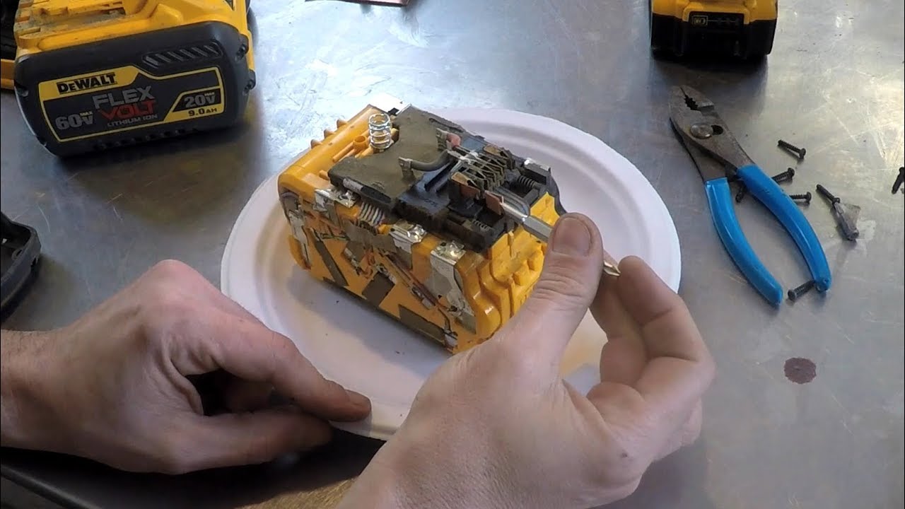 How To Reset Dewalt 20v Battery Quick Fix Dewalt Lithium Battery - YouTube