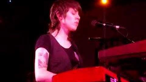 5/18 Tegan and Sara - Soil, Soil @ Concorde, Brighton