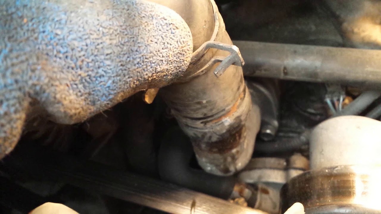 How to replace the Thermostat on 1998 Ford Explorer - YouTube