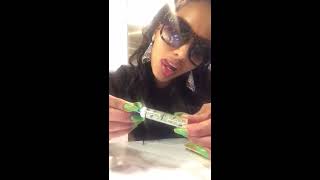 Lola Monroe Twists Up
