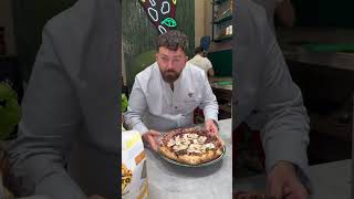 Pizza contemporanea con Radicchio ed un ingrediente speciale #pizzacontemporanea #vincenzocapuano