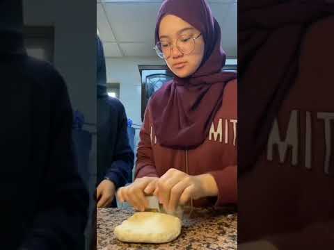   مع أسماء وحسنى