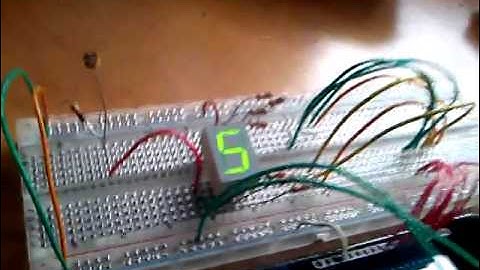 7 segment display + photocell + arduino = Simple light measure