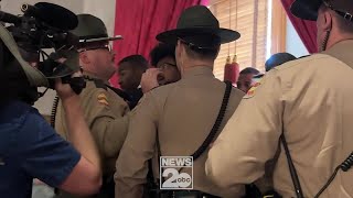 Rep. Justin J. Pearson confronts THP trooopers | VIDEO