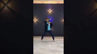 Dance Ka Bhoot Chadheya