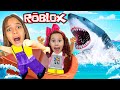 Roblox - VALENTINA E O MUNDO DA VIVI GAMES tiveram que fugir do tubarão no SharkBite