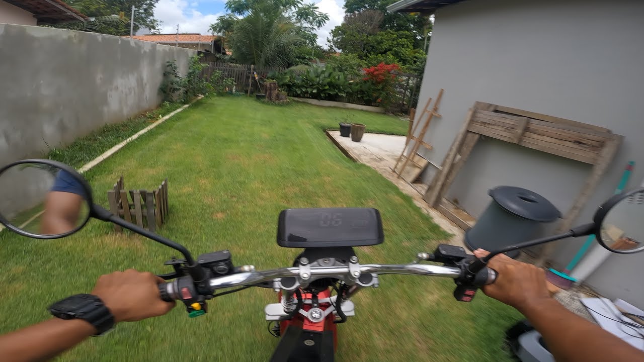 Passeando pelo jardim | Triciclo Elétrico | Shineray PT3 | POV | 4K