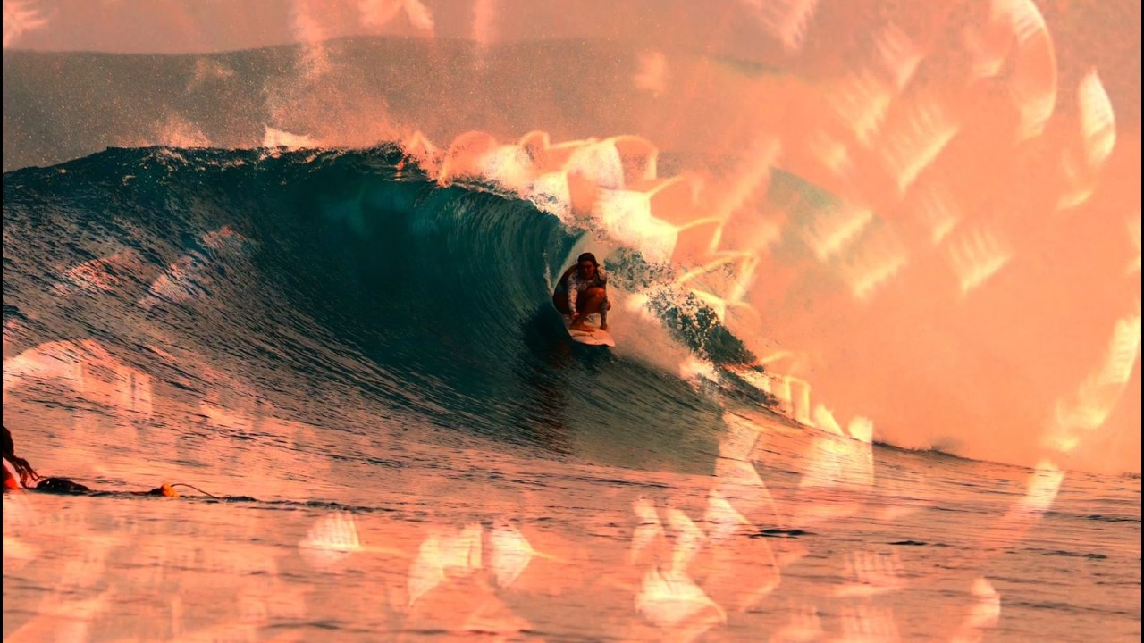 AREV #1 Vera Jarisz surfeando en Indonesia x Volcom