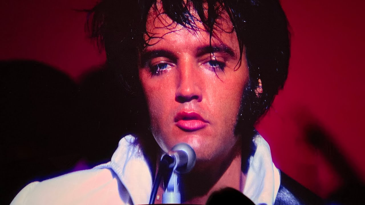 Посмотрите на потрясающего Элвиса в 70-футовом IMAX-куполе!